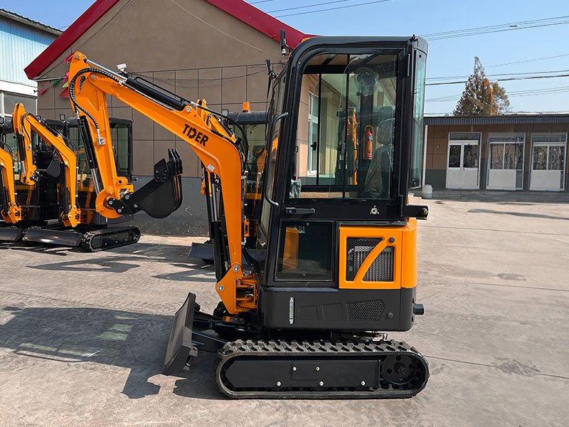 Mini-pelle sur chenilles 1,8 tonne – Image 3