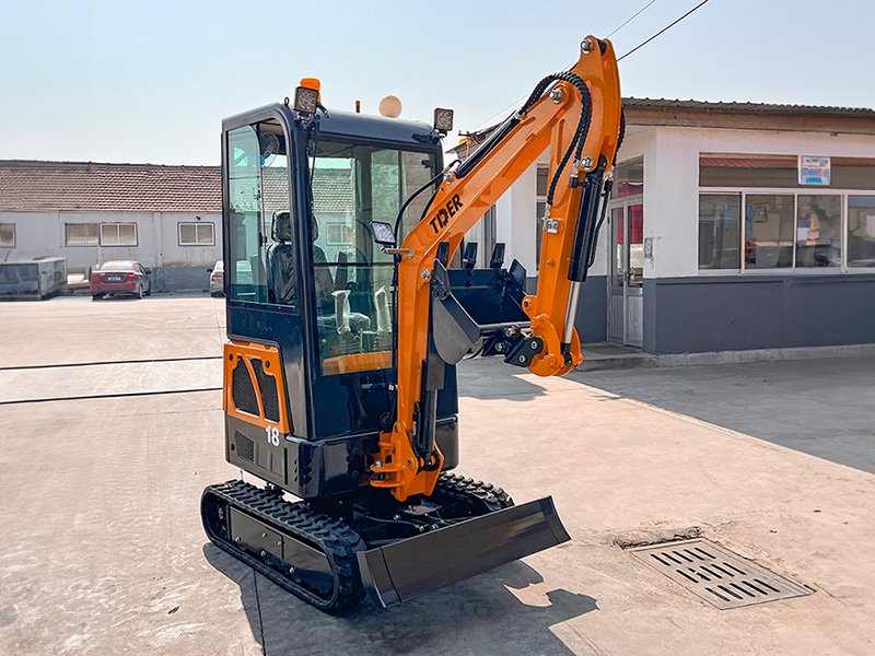 Mini-pelle sur chenilles 1,8 tonne – Image 4