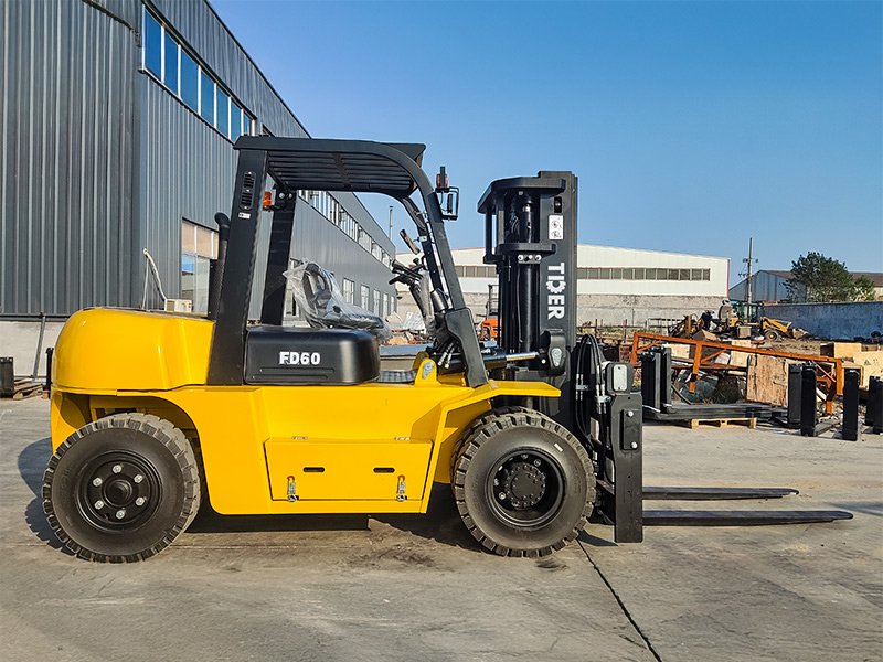 Chariot élévateur diesel 6 tonnes – Image 3