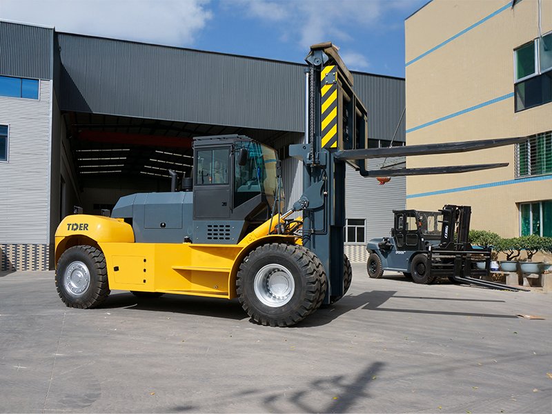 Chariot élévateur diesel 40 tonnes – Image 2